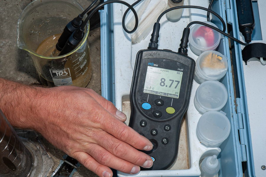 Probenahme von Kläranlage